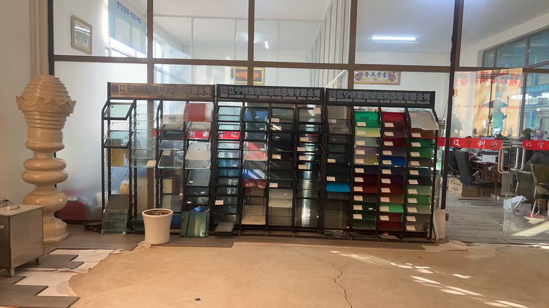 玉溪市工程玻璃批量采购彩轴玻璃 - 价格